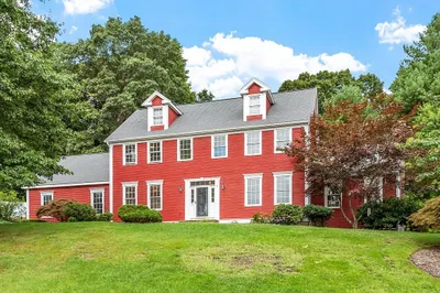 20 Blackthorn Rd 1