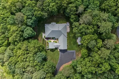 39 Highview Rd 1