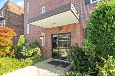 25 Homer Ave #2-4 1