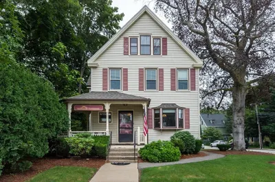 607 Main St