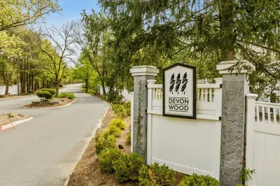 174 Tyson Commons Ln #174 1