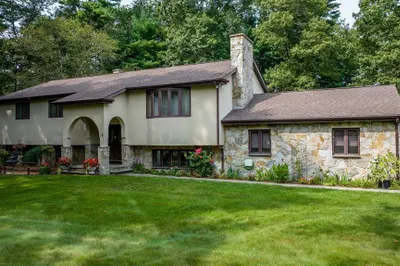 19 Beechwood Drive 1