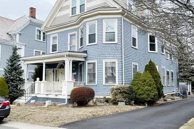 34 Thorndike St #2
