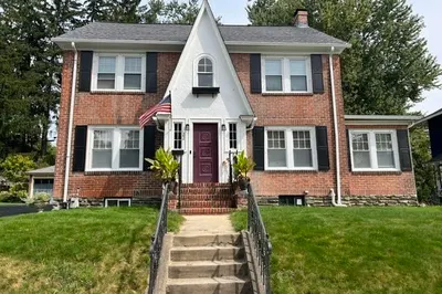 22 Longfellow Rd #n/a 1