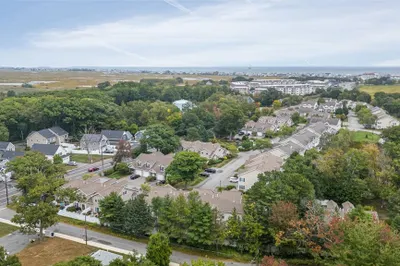 170 Beach Rd #40 1