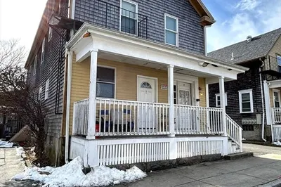 24 Sycamore St #1E 1