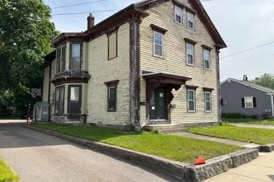 83 Main St
