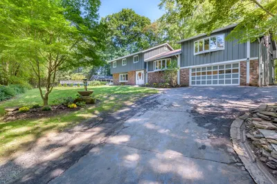 276 Amherst St 1