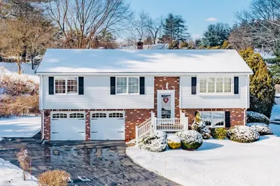 239 Braeburn Rd