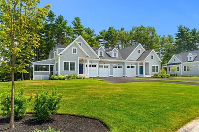 8 Golf Cottage Way 1