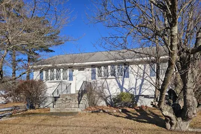 45 Pinewood Ave