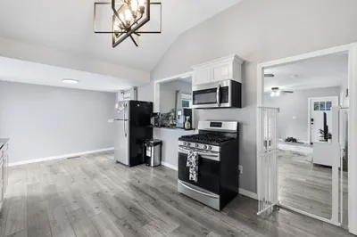 26 Central St 1