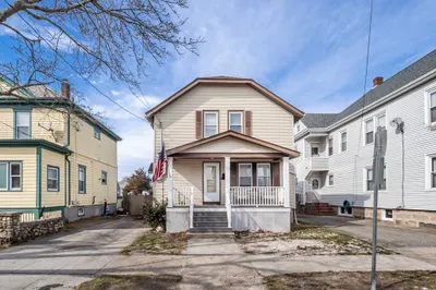 161 Aquidneck St 1