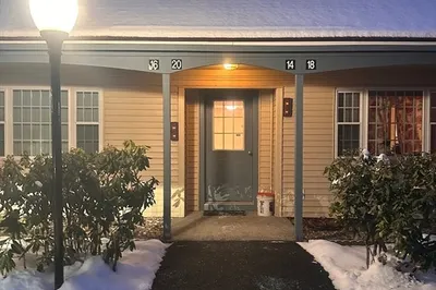 16 Kennedy Dr #16