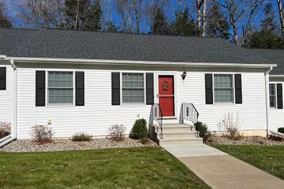 71 Rosewood Lane #71 1