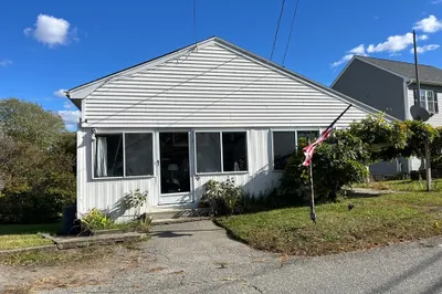 28 Wheatfield Ave