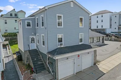 242 Washington St 1