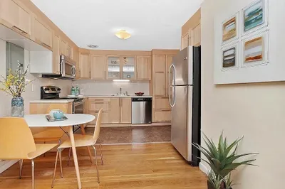 197 Kent St #27
