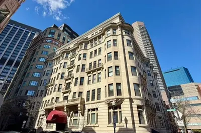8 Garrison Ave #711