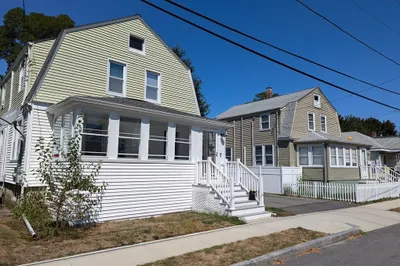 40 Harriet Ave 1