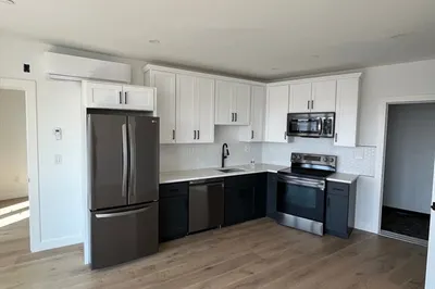 144 Old Colony Ave #504