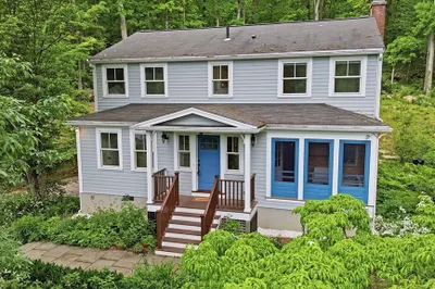 39 Ethan Allen Dr 1