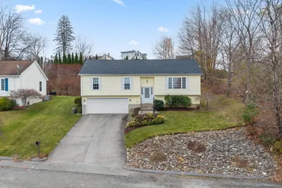 6 Sullivan St