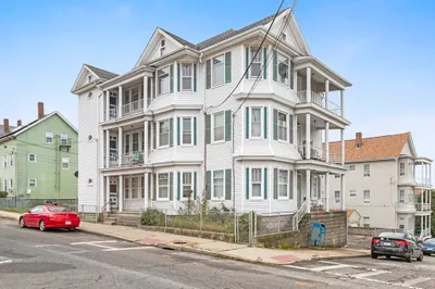 453 Hope St 1