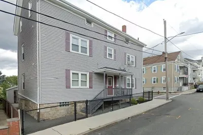 132 Hall St 1