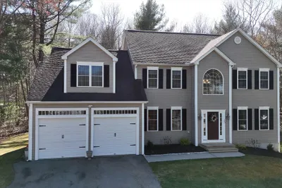373 Lincoln Cir 1