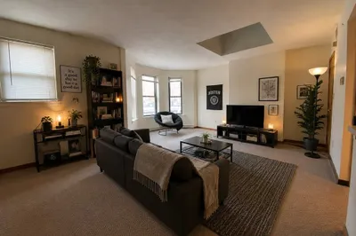 52 Gainsborough Street #3