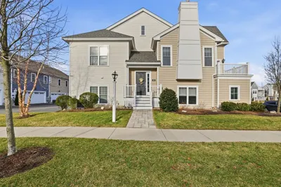 20 Daisy Ln