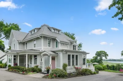 152 Adams Street 1