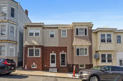 288 Lexington Street 1