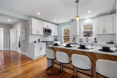 11 Quincy Ave 1