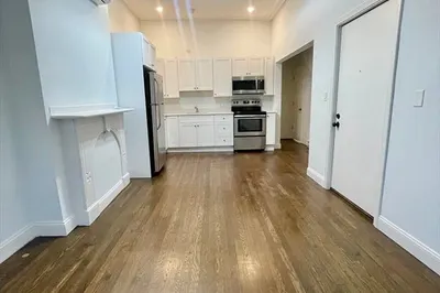 84 Mount Pleasant Avenue #1