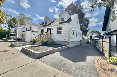 956 Highland Ave 1