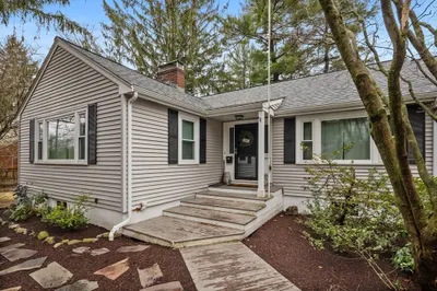 30 Allandale St 1