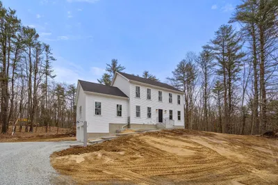 43 Old Colony Rd