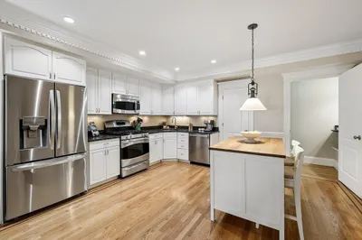 578 E Broadway #1 1