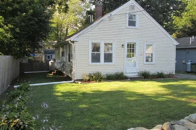 8 Cole St