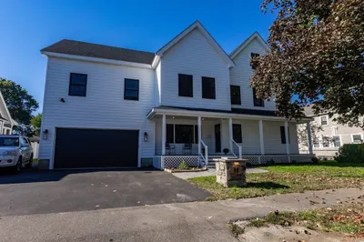 11 Rockwell Ave 1