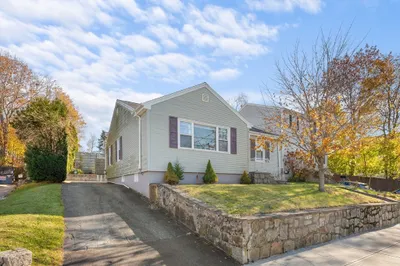 243 Oak Grove Ave