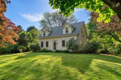 35 Forest St