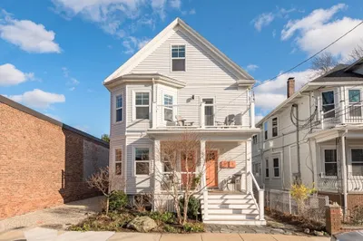 8 Lafayette St 1