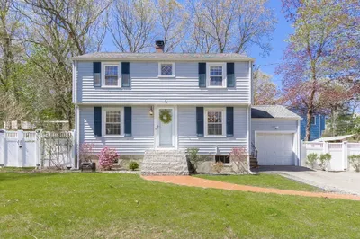 587 Greendale Ave