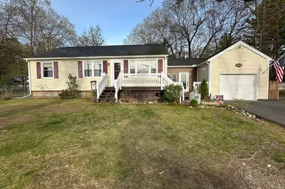 124 Cooper Rd 1