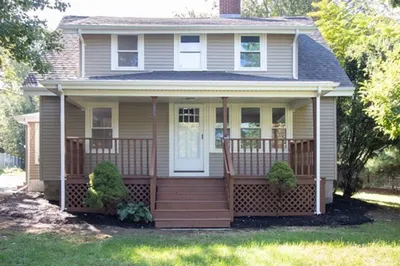 829 Middleboro Ave 1