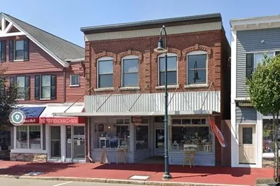 8 East Broadway #RET064 1