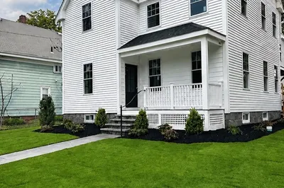 92 Pond Street 1
